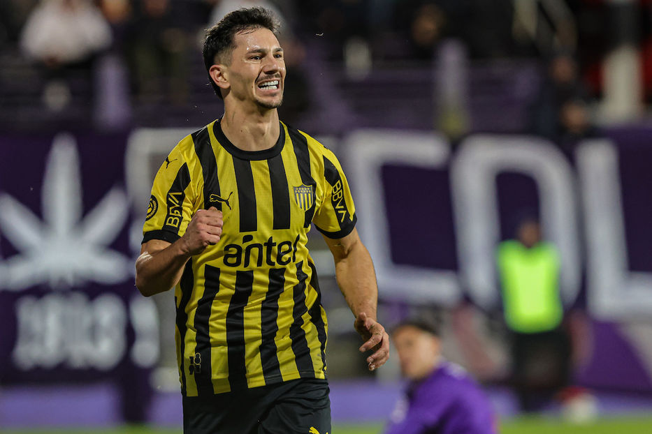 Este jugador es Maximiliano Silvera
